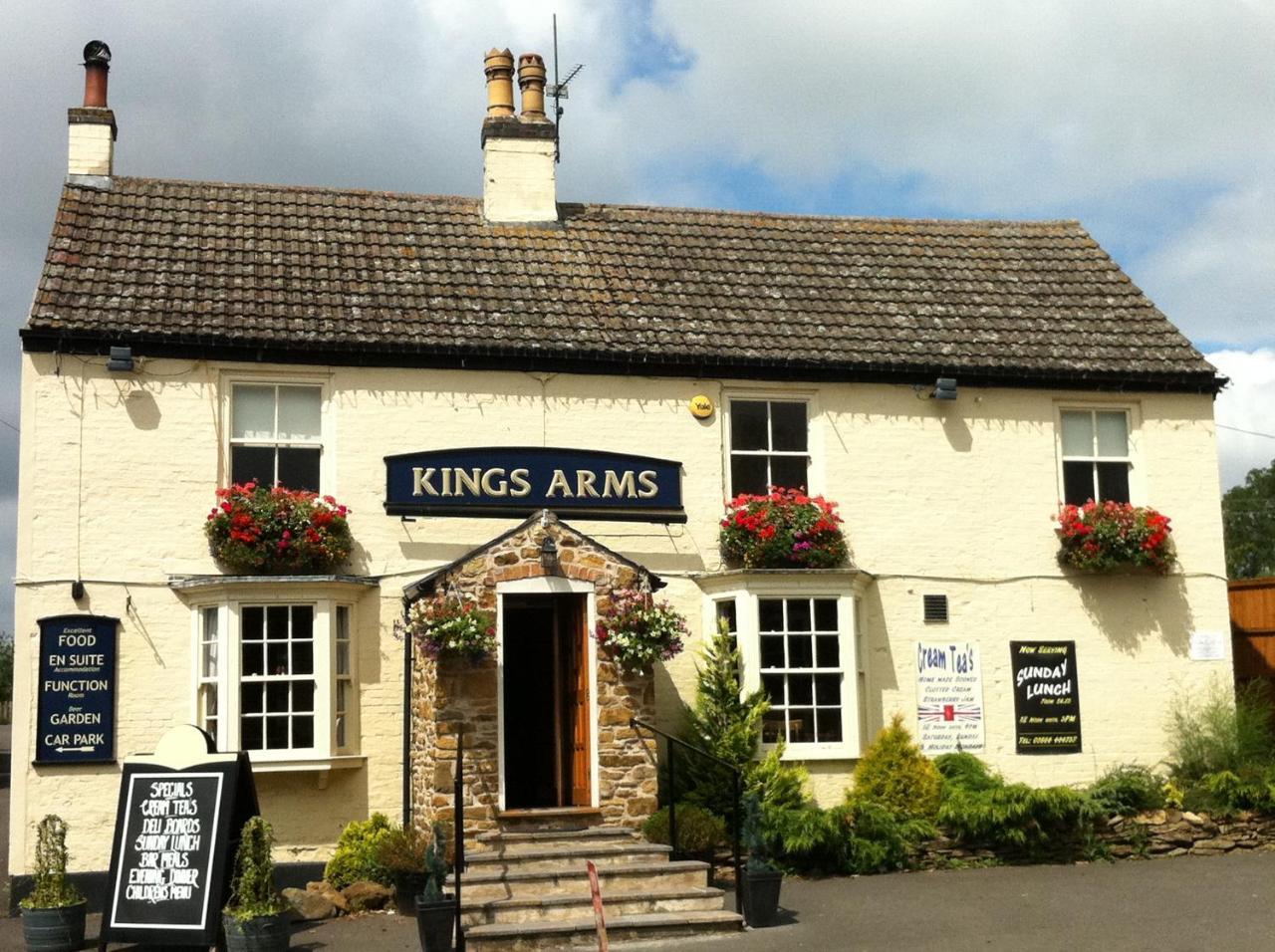멜튼모우브레이 The Kings Arms B&B 외부 사진