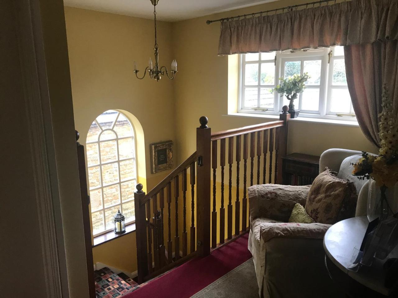 멜튼모우브레이 The Kings Arms B&B 외부 사진